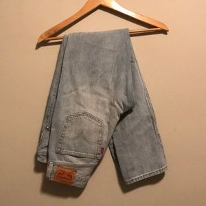Levi’s light wash button fly denim